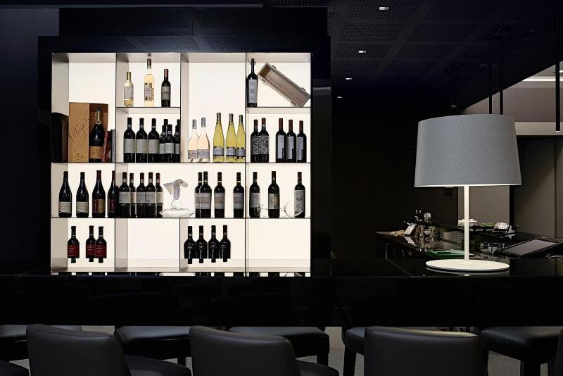 Link124 Hotel - Bar