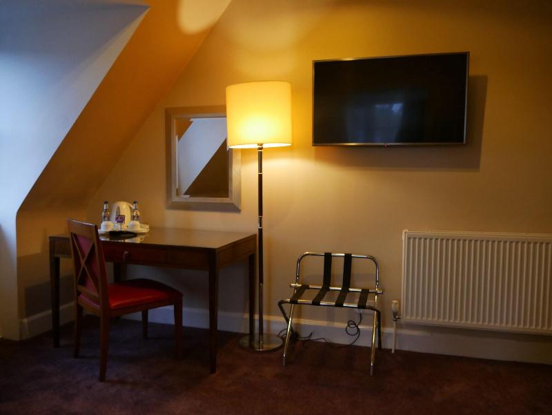 The Speyside Hotel - Oda