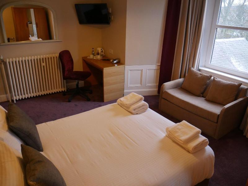 The Speyside Hotel - Oda