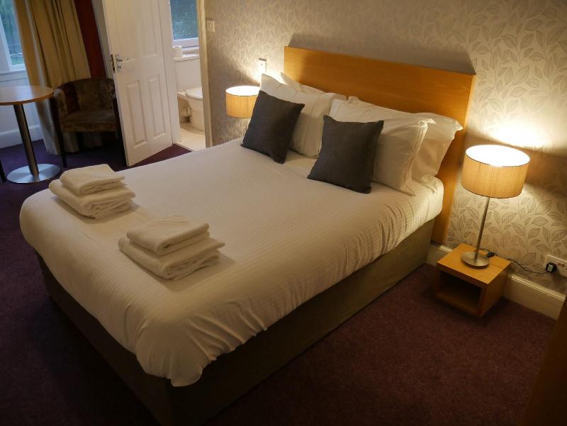 The Speyside Hotel - Oda