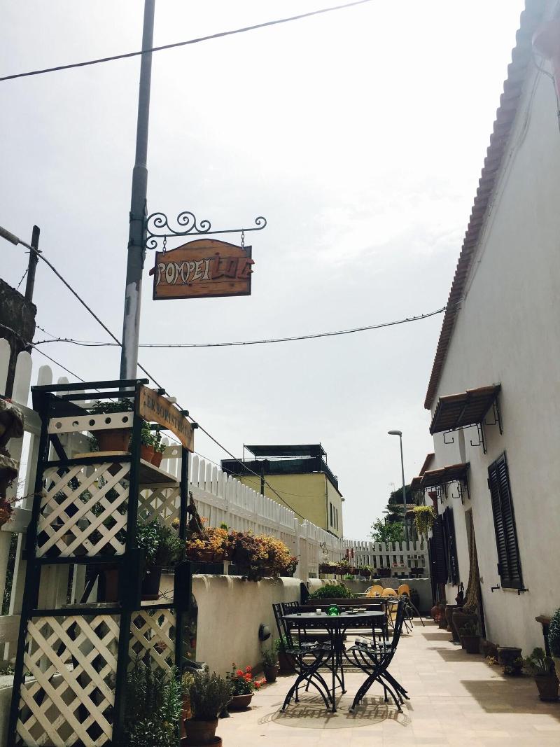 B&B PompeiLog - Genel