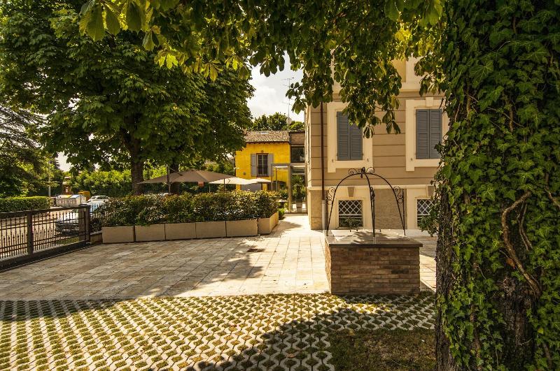 Hotel Villa Maranello - Teras