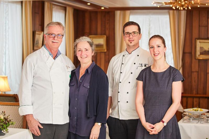 Hotel und Spezialitätenrestaurant zur Linde - Genel