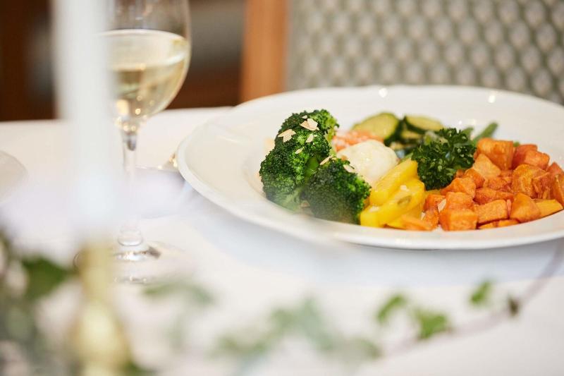 Hotel und Spezialitätenrestaurant zur Linde - Restoran