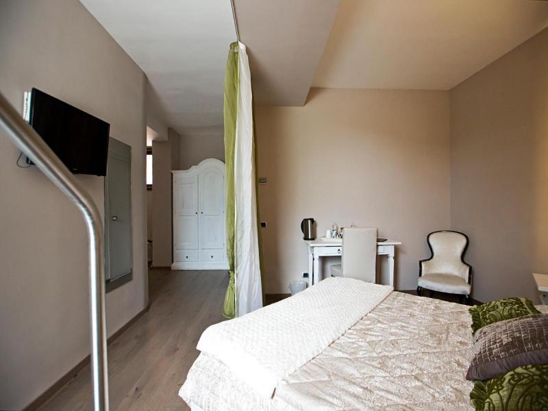 Hotel Tiro A Volo - Genel