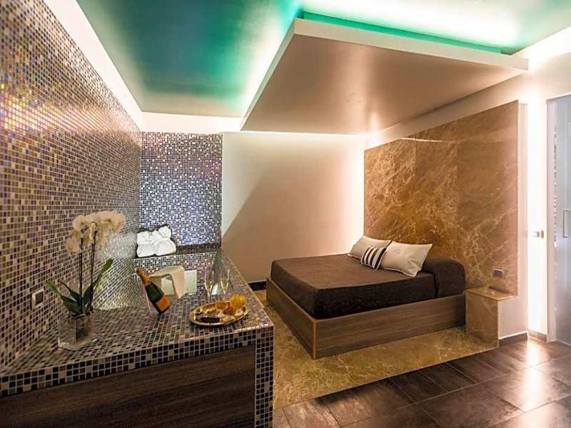 Hotel Tiro A Volo - Genel
