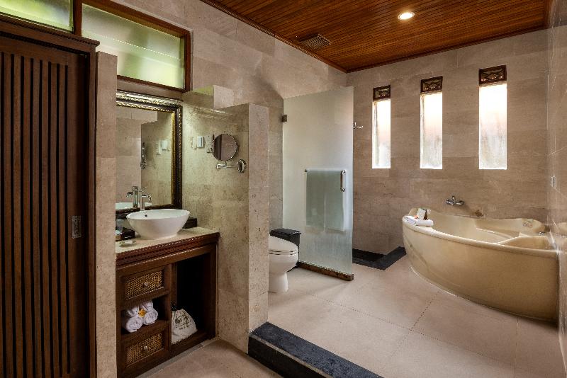 Bali Tropic Resort & Spa - Oda