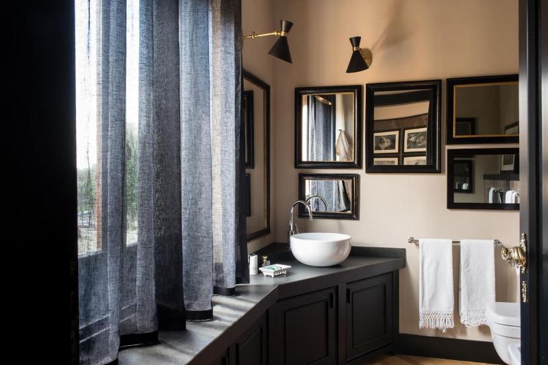 Velona's Jungle Luxury Suites - Lobi
