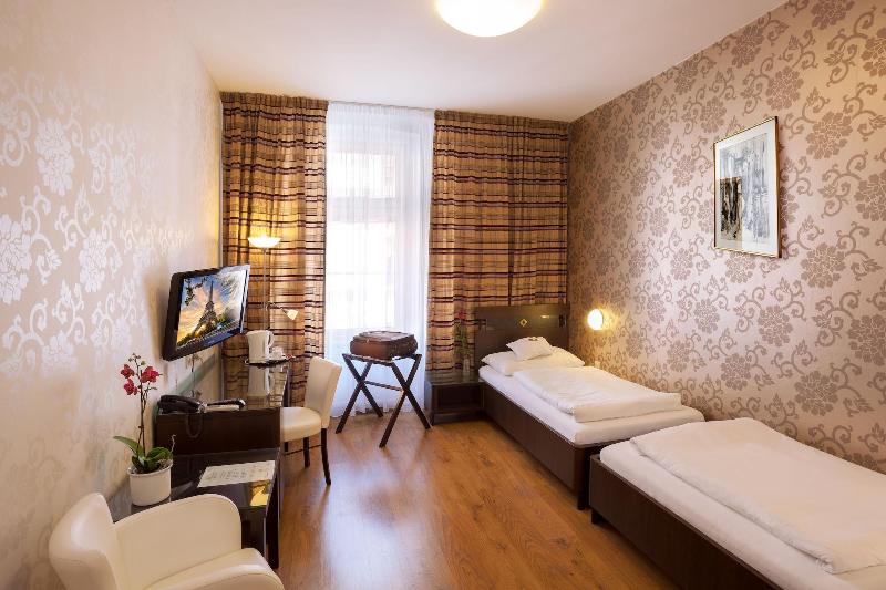 Hotel Trinity - Oda