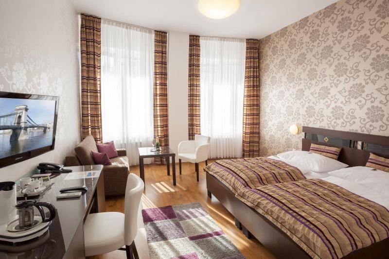 Hotel Trinity - Oda