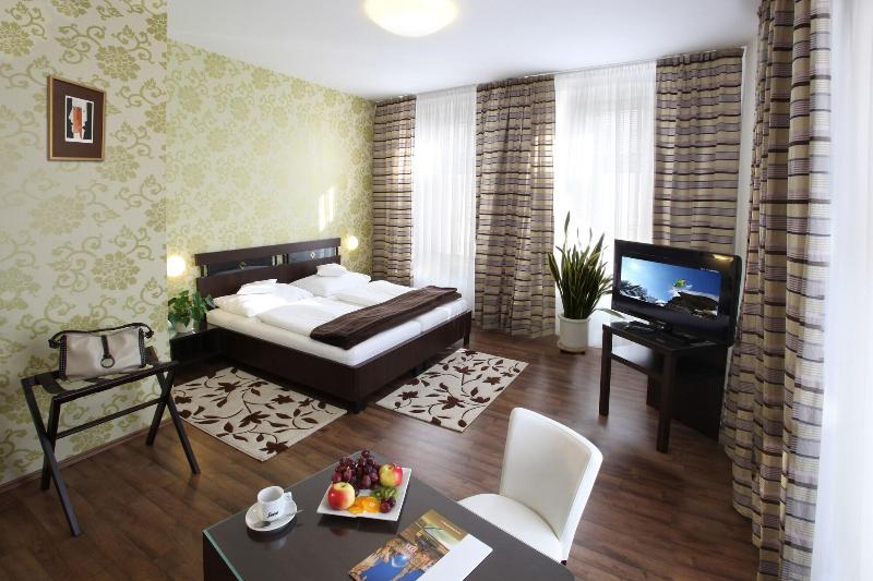 Hotel Trinity - Oda