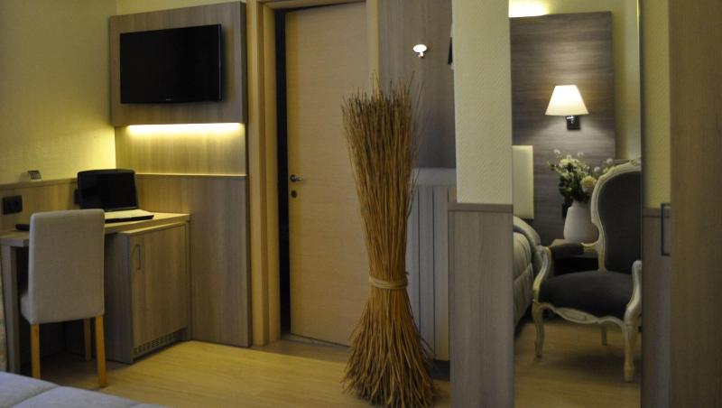 Hotel Est - Oda