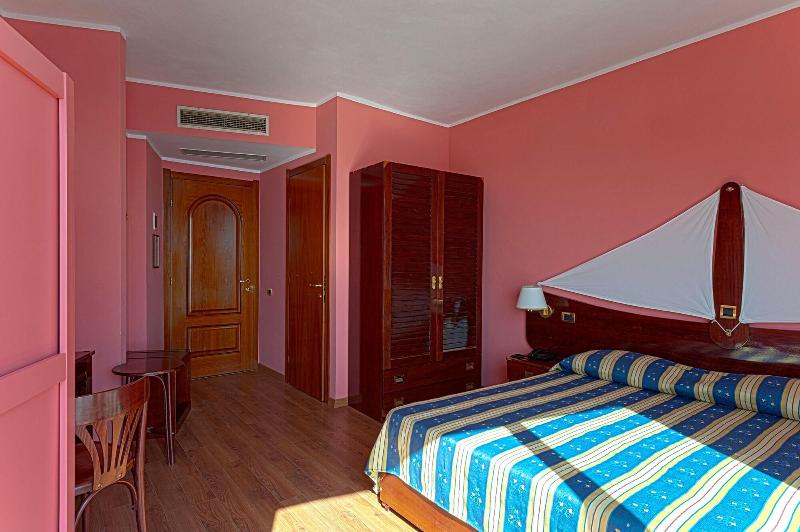 Hotel Plaza - Oda
