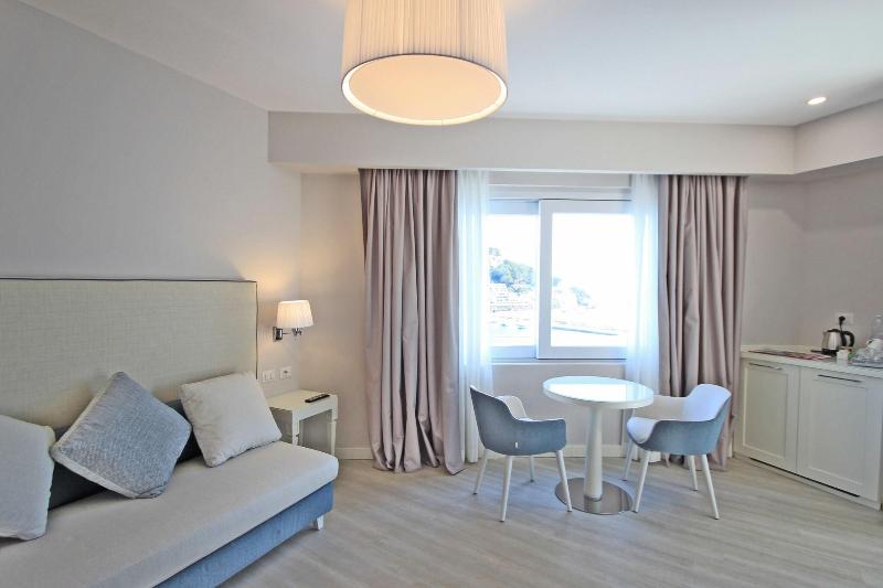 Hotel Plaza - Oda