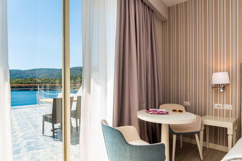 Hotel Plaza - Oda