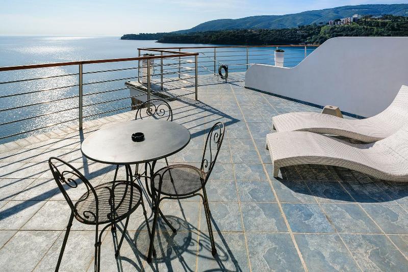Hotel Plaza - Teras