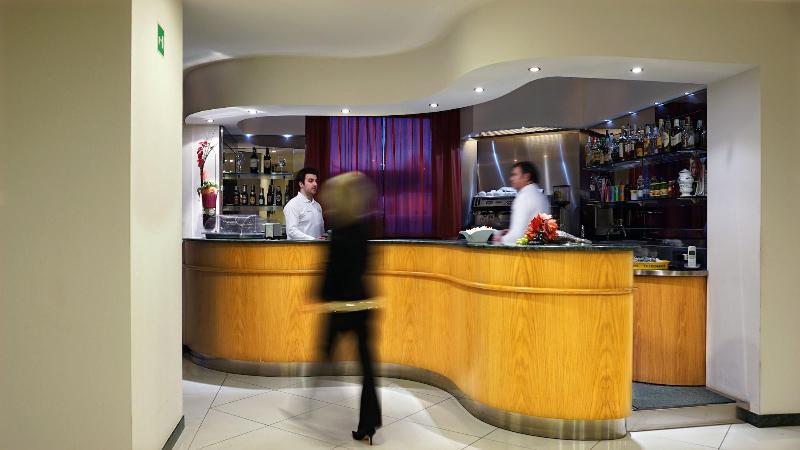 Garden Hotel - Bar
