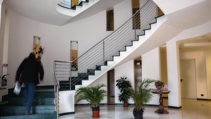 Garden Hotel - Lobi