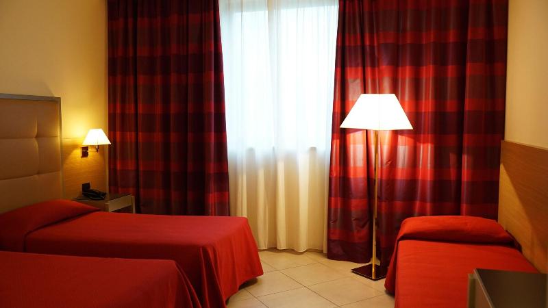 Garden Hotel - Oda