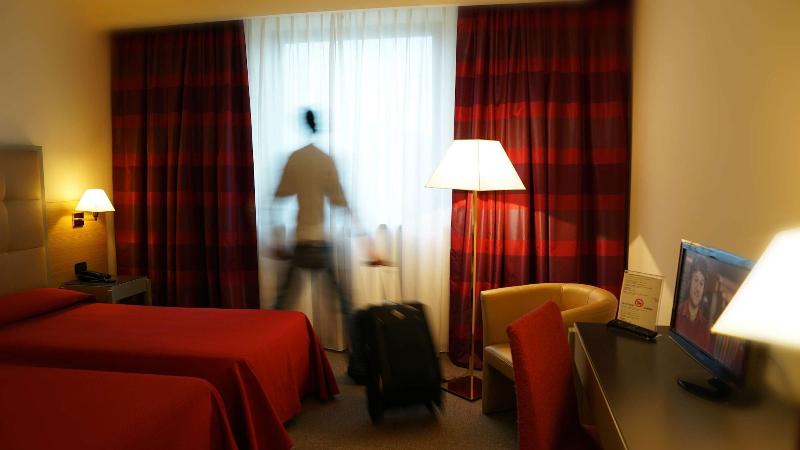 Garden Hotel - Oda