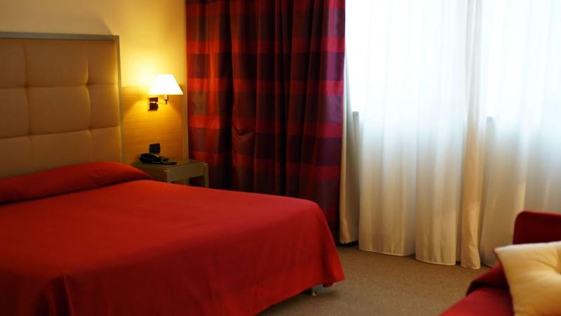 Garden Hotel - Oda