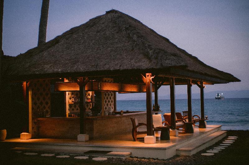 Alila Manggis - Bar