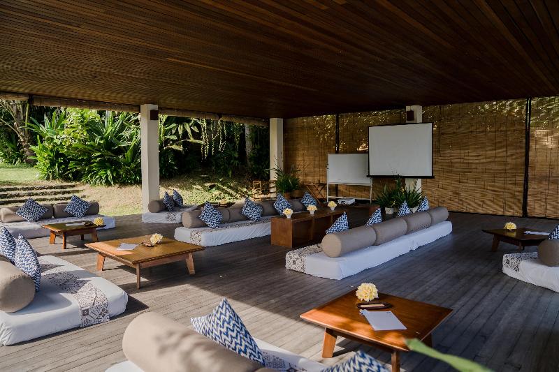 Alila Manggis - Toplantı