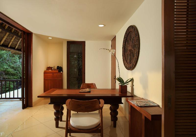 Alila Manggis - Oda