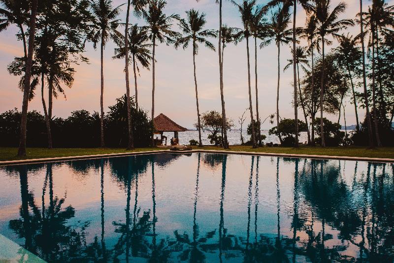 Alila Manggis - Havuz