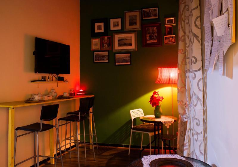 B&BISTROT - Lobi