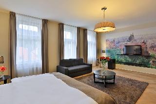James Hotel & Apartments otel fotoğrafı