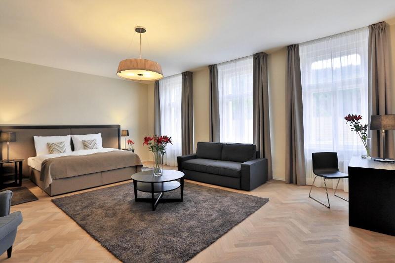 James Hotel & Apartments - Oda