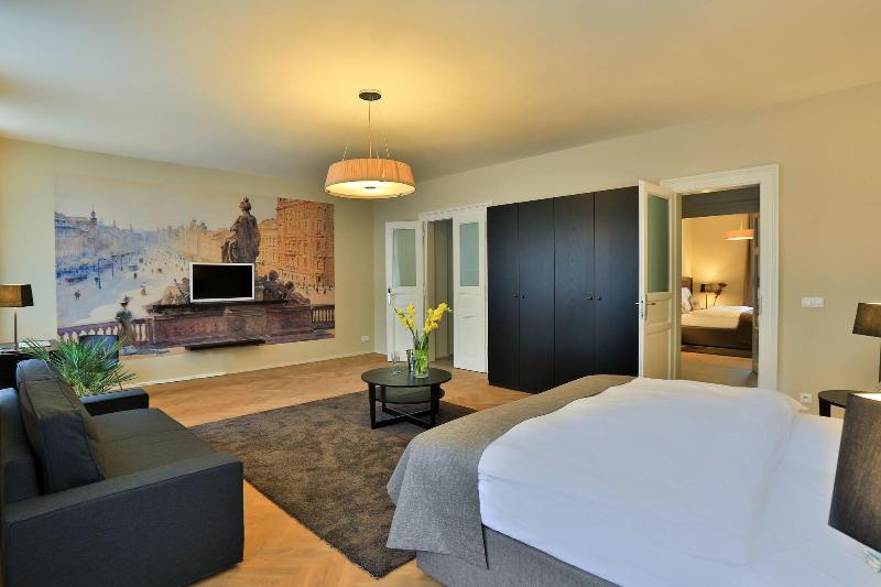 James Hotel & Apartments - Oda