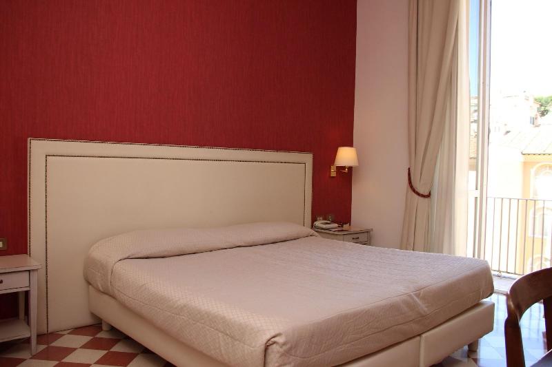 Dnb House Hotel - Oda