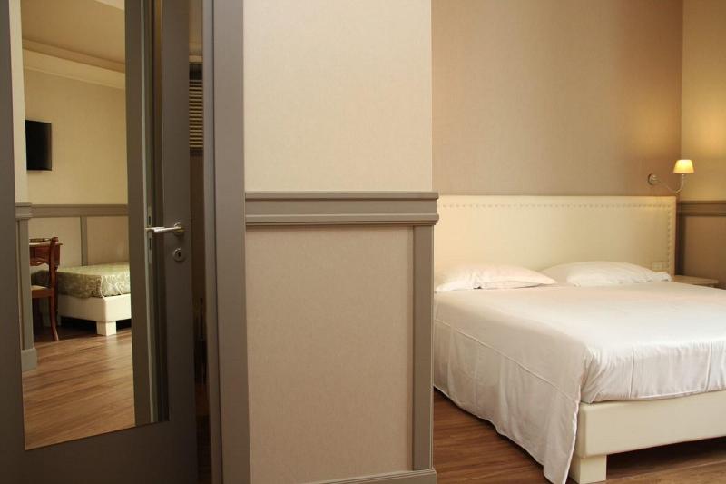 Dnb House Hotel - Oda