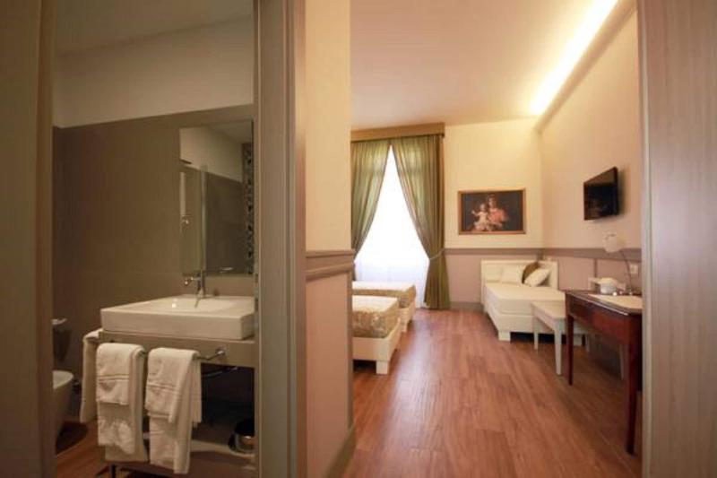 Dnb House Hotel - Oda