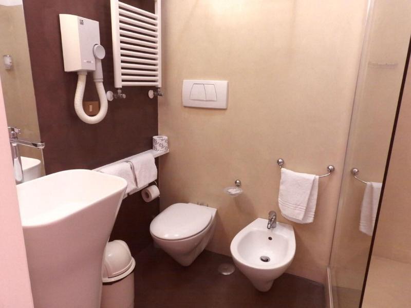 Dnb House Hotel - Oda