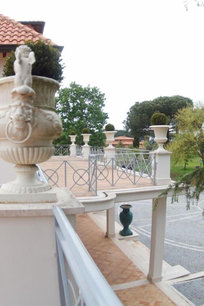 Villa Strampelli - Genel