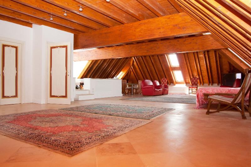 Villa Strampelli - Oda