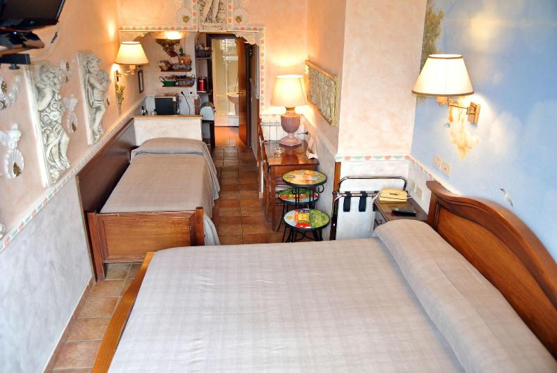 Hotel Barrett - Oda