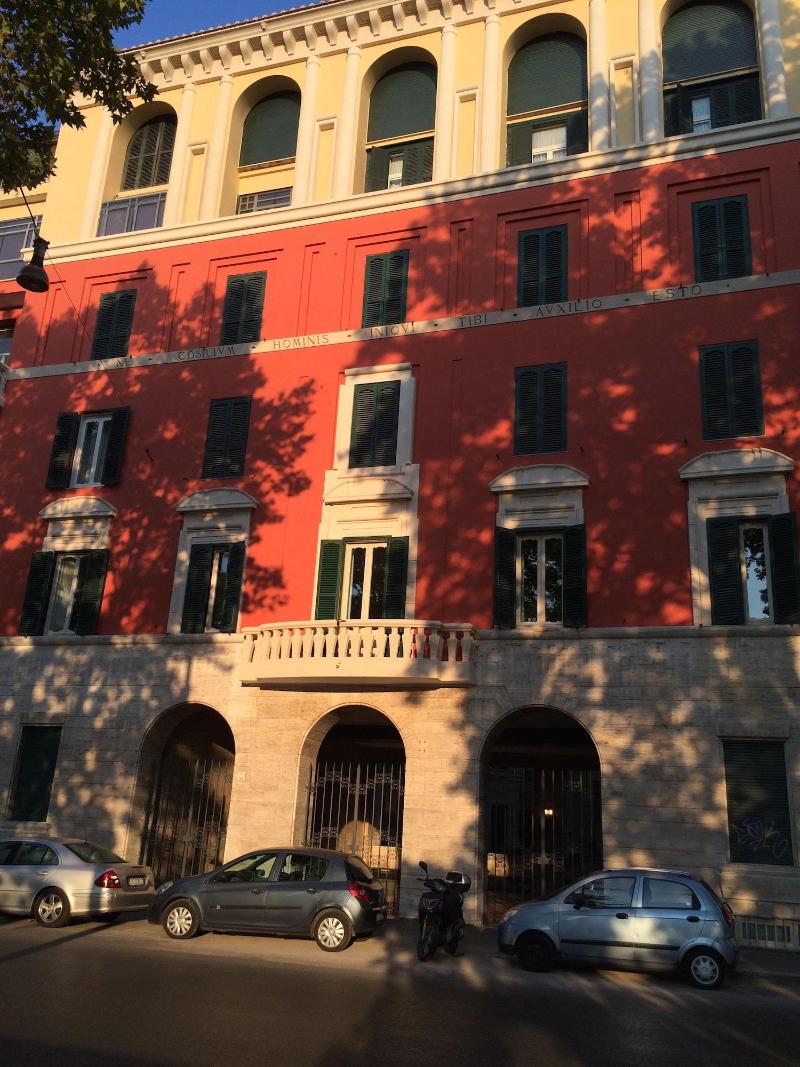 Augustana House - Genel