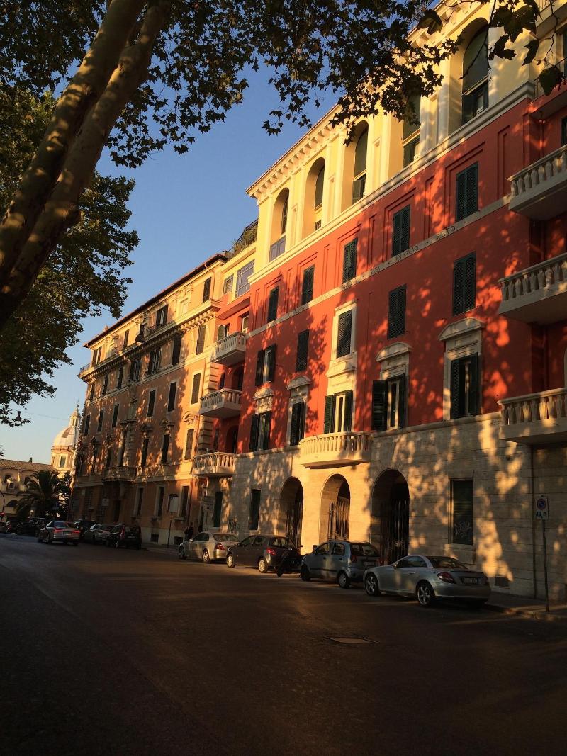 Augustana House - Genel