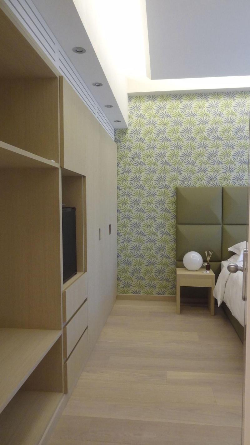 Augustana House - Oda