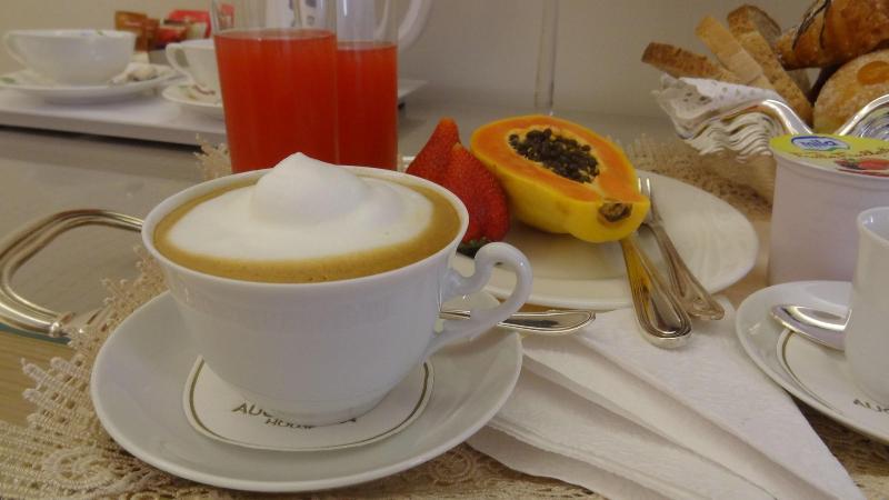 Augustana House - Restoran