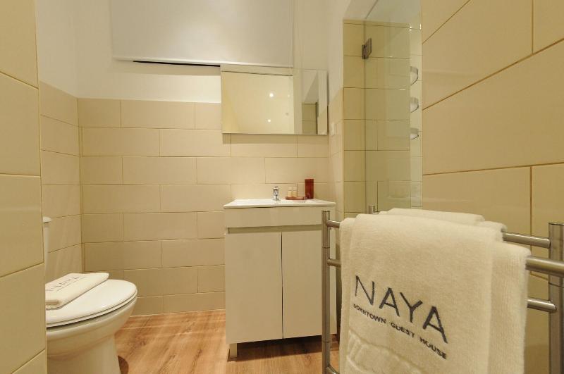 Naya - Downtown Guesthouse - Oda