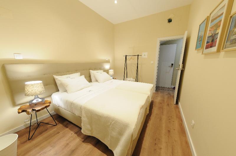 Naya - Downtown Guesthouse - Oda