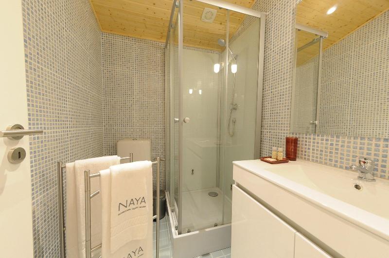 Naya - Downtown Guesthouse - Oda