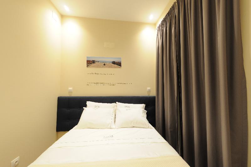 Naya - Downtown Guesthouse - Oda
