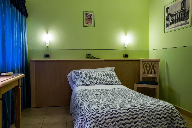 Hotel Cladan - Oda