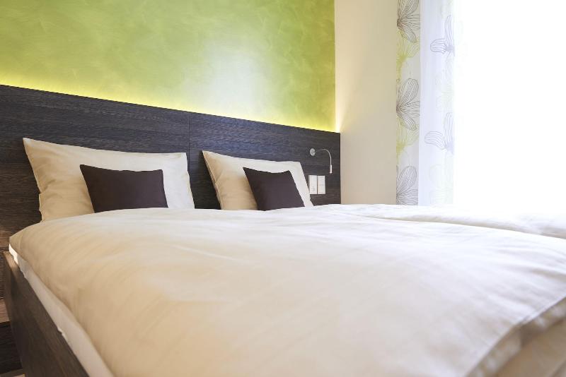 Eee Hotel Marchtrenk - Oda
